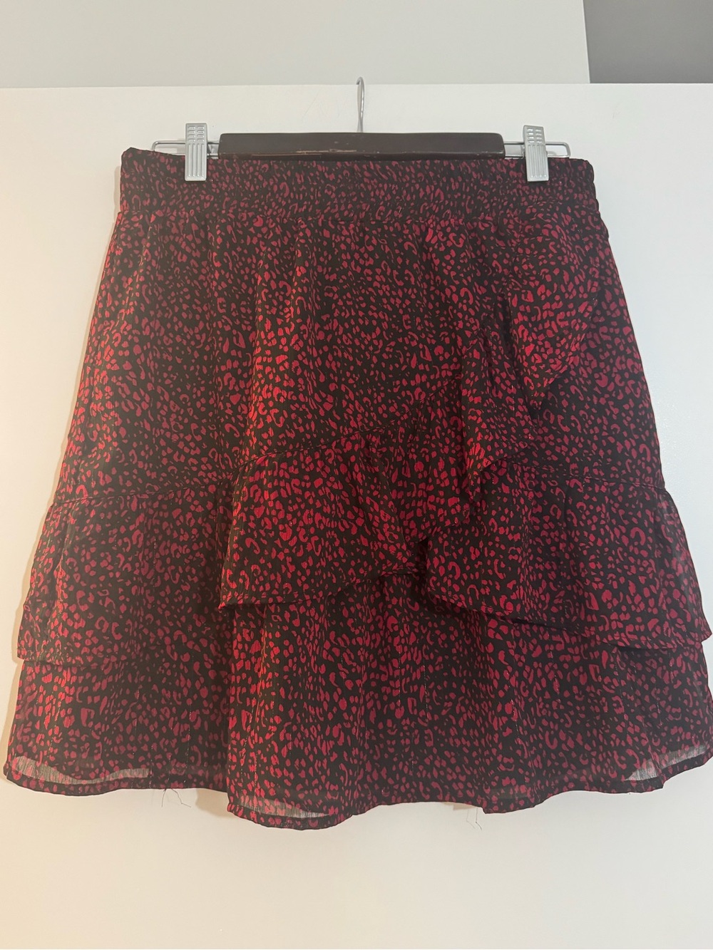 Haver London Red & Black Printed Ruffle Mini Skirt – Size Medium – Like New